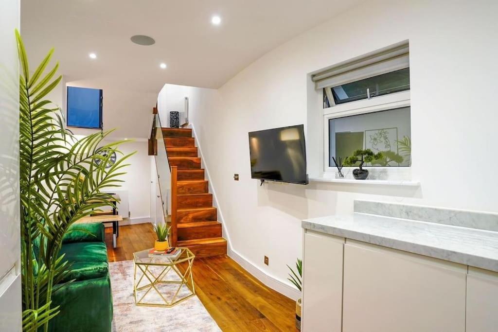 Hyde Park Luxury 2 Bed 2 Bath House Appartamento